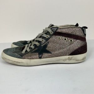 Burgundy glittery mid star